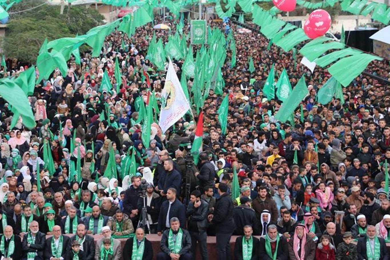 Hamas, kuruluşunun 32'nci yıl dönümü münasebetiyle büyük bir gösteri düzenledi